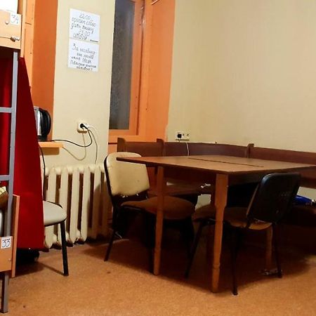 Hostel 777 Kiev Esterno foto